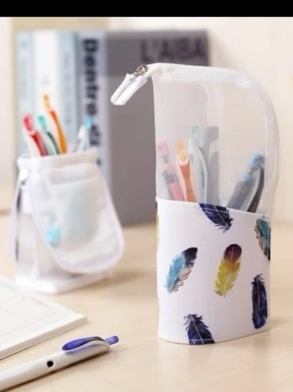 Japanese Kokuyo White Rainbow Feather Critz Standing Makeup Brush Pen Case